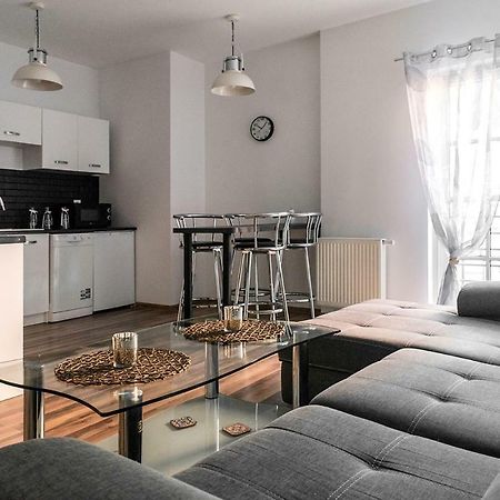Апартаменты Apartament Na Wyspie Piasek Клодзко Экстерьер фото