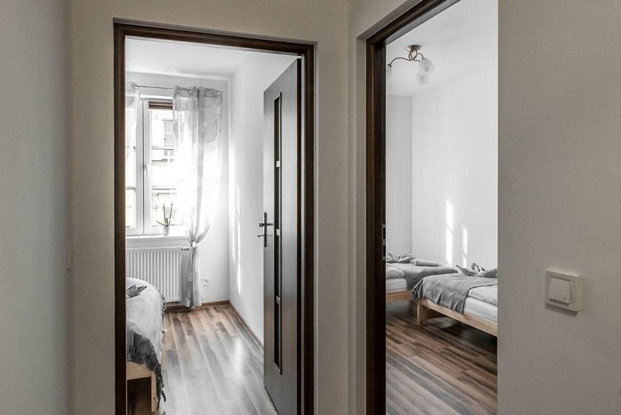 Апартаменты Apartament Na Wyspie Piasek Клодзко Экстерьер фото